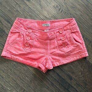 Express Coral High Waist Buttoned Shorts with Chic Design